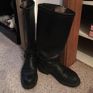Harley Davidson riding boots size 6?